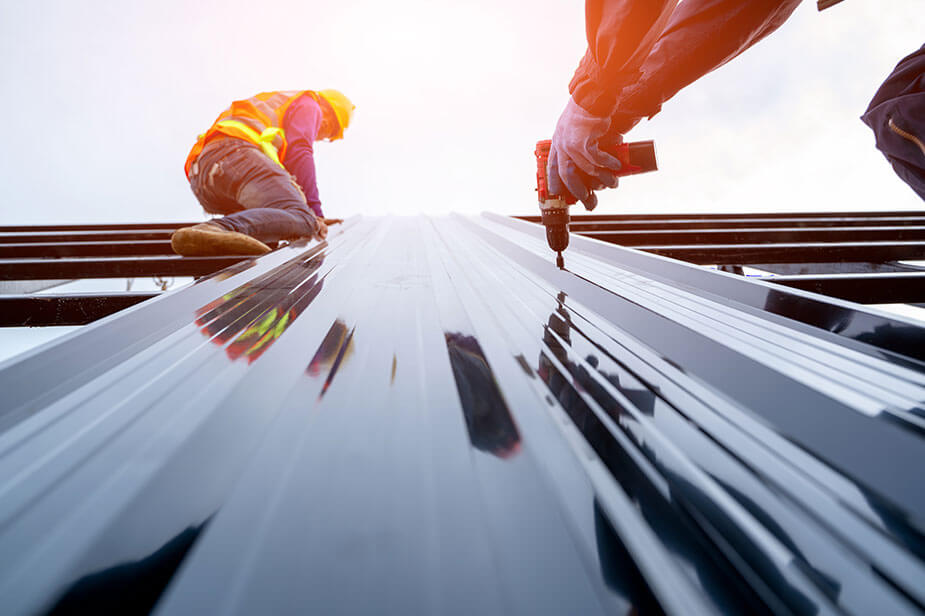 Superior Skilled Trades commercial construction staffing of roofing employees installing roofing panels